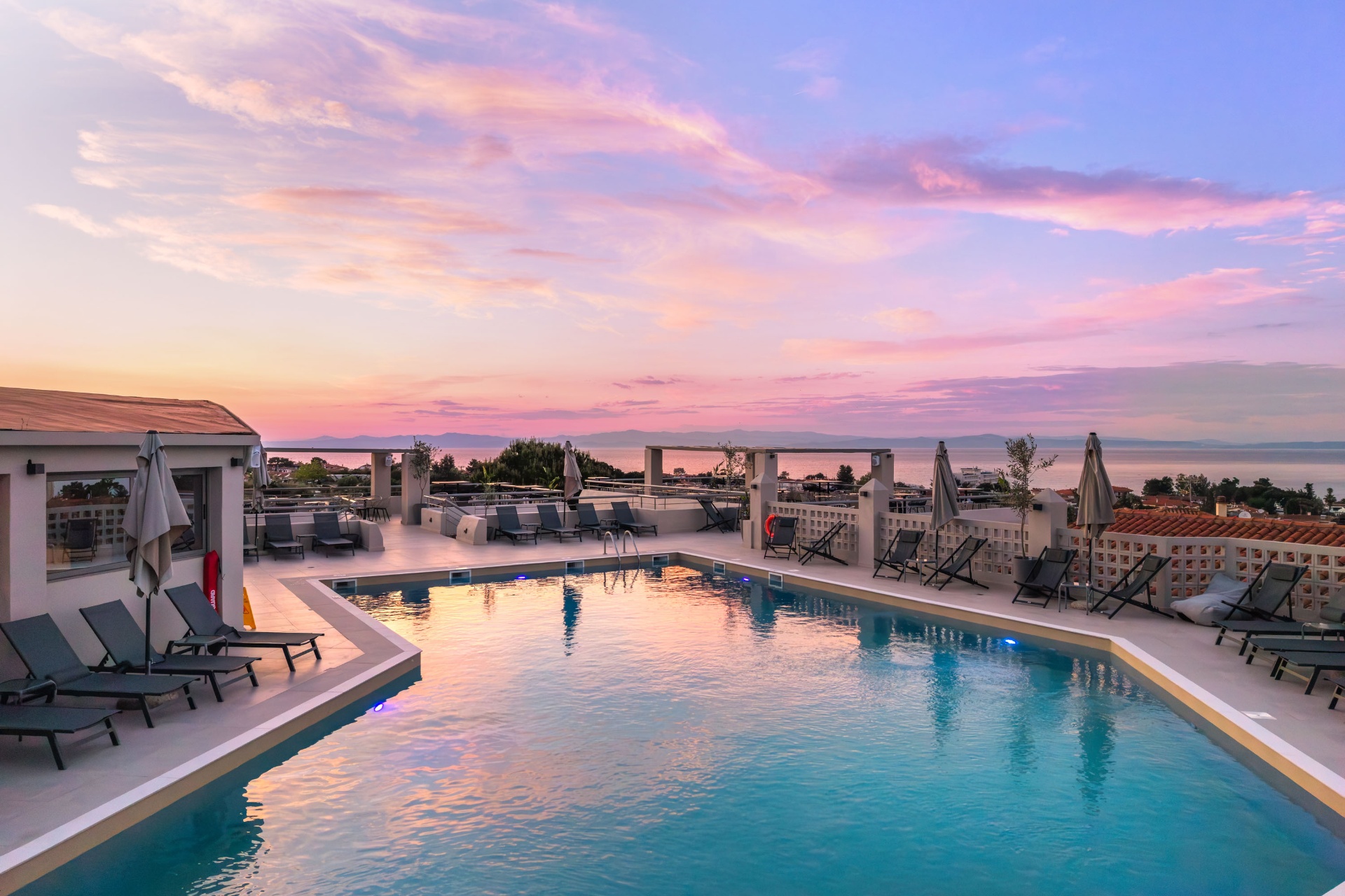 Arya Hotel 8