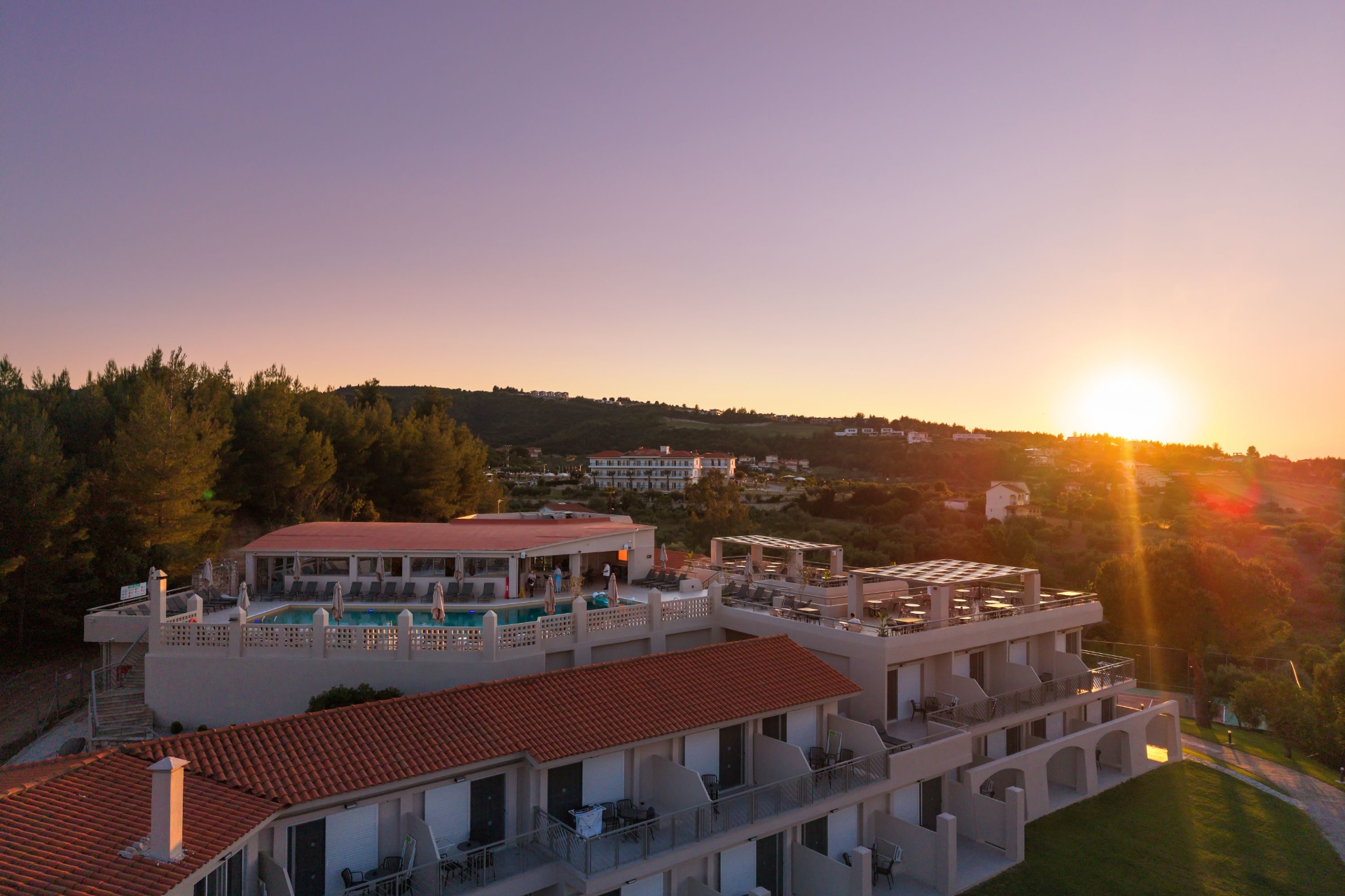 Arya Hotel 22