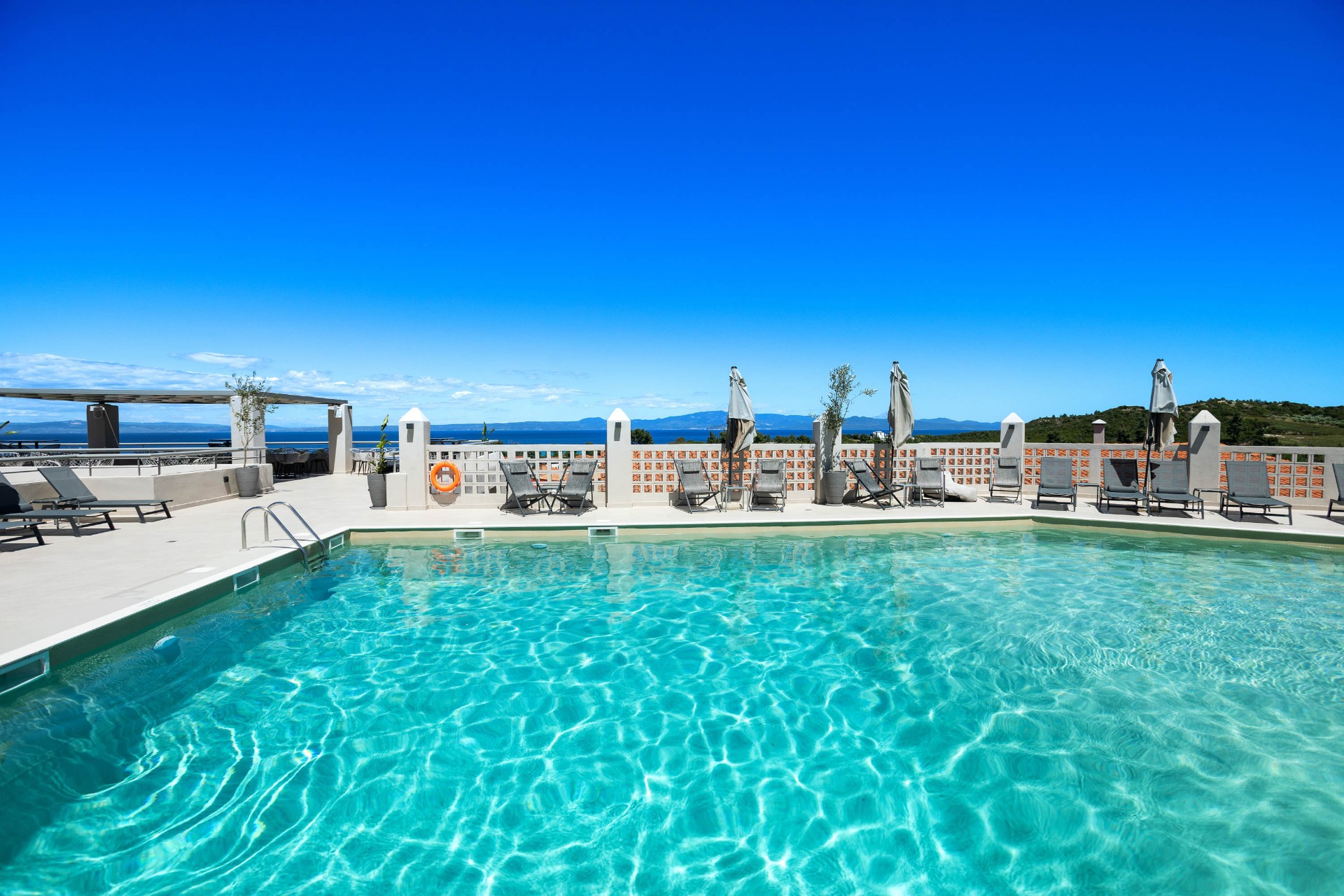 Arya Hotel 3