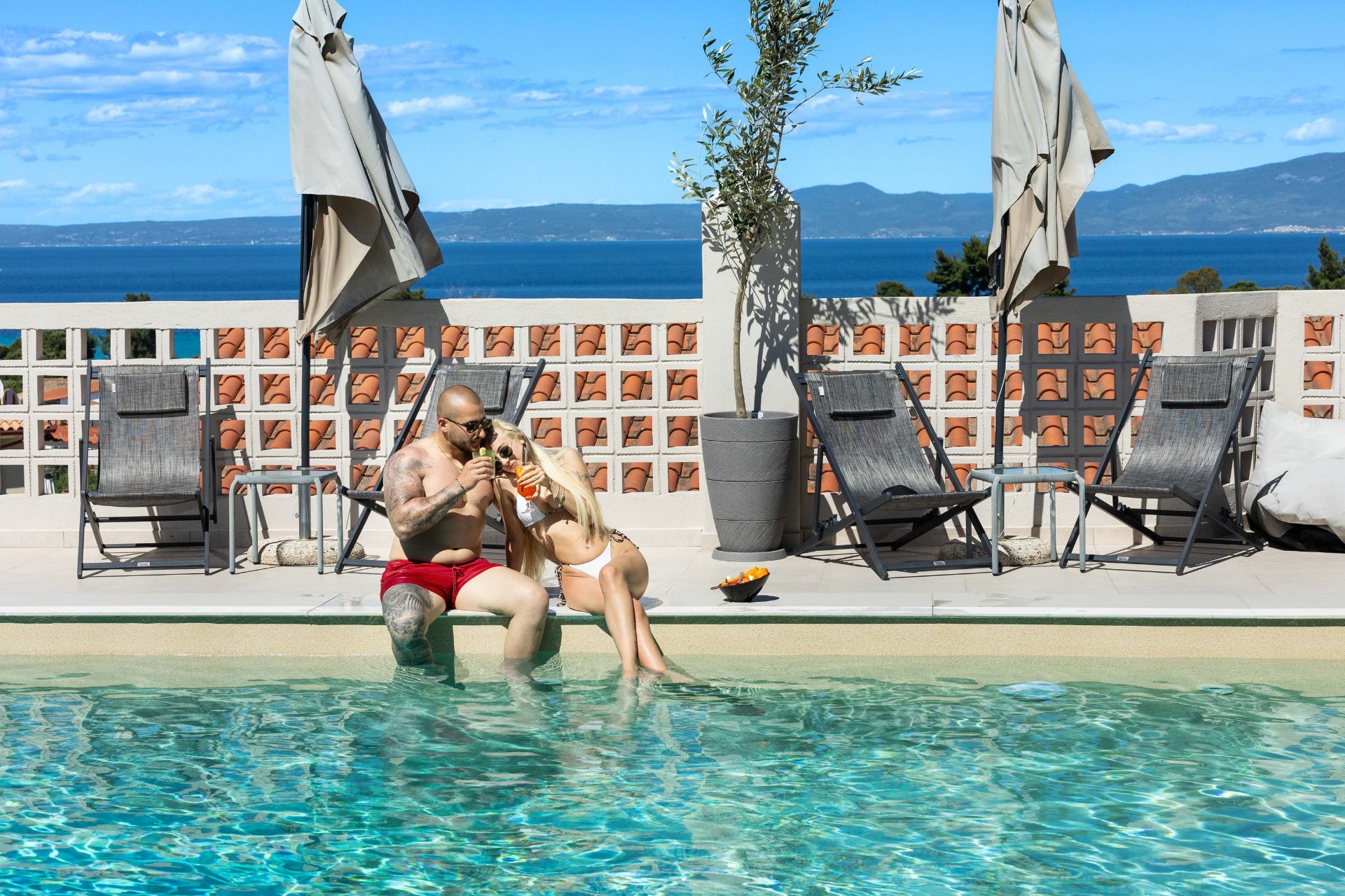 Arya Hotel 23